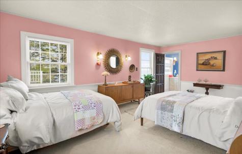 18 Bridges Point Lane Brooklin ME 04616