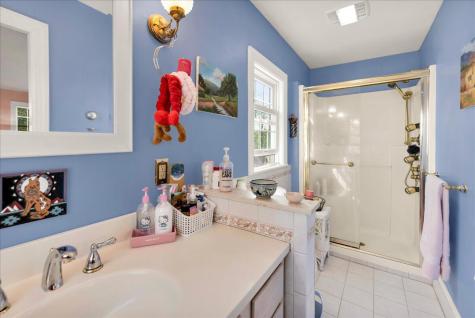 18 Bridges Point Lane Brooklin ME 04616