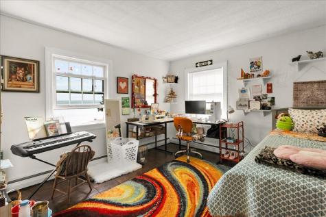 18 Bridges Point Lane Brooklin ME 04616