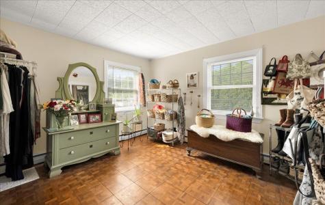 18 Bridges Point Lane Brooklin ME 04616