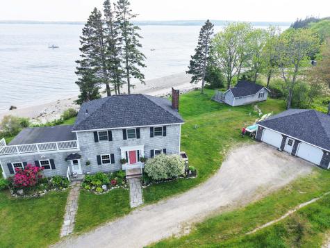 18 Bridges Point Lane Brooklin ME 04616