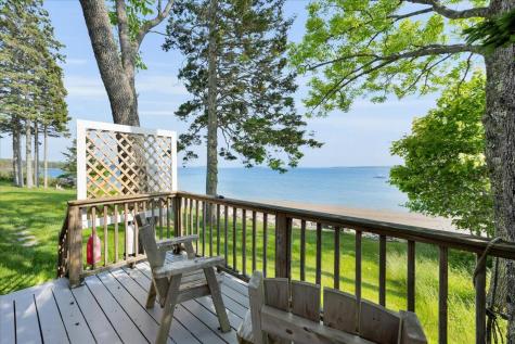 18 Bridges Point Lane Brooklin ME 04616