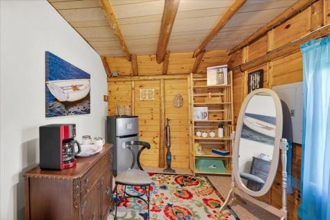 18 Bridges Point Lane Brooklin ME 04616