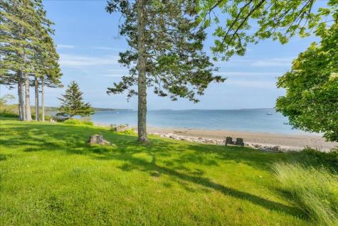 18 Bridges Point Lane Brooklin ME 04616