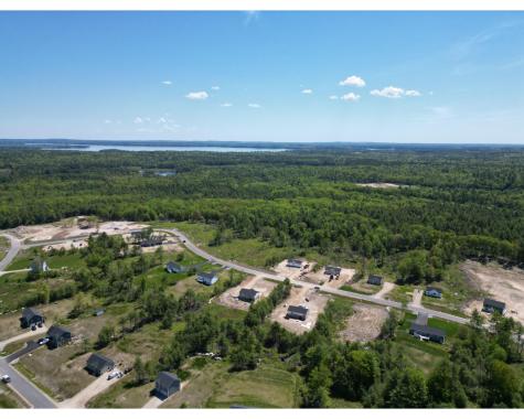 9 Hunters Haven Standish ME 04084