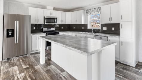 30 Main Road Holden ME 04429