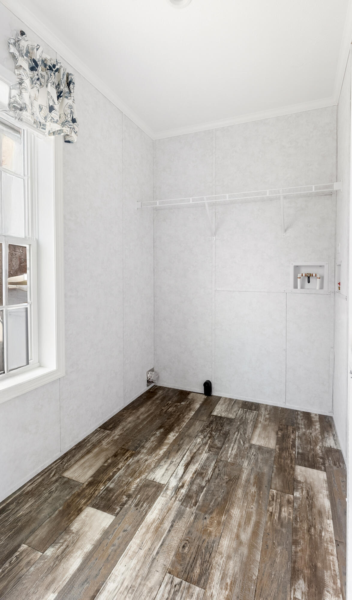 30 Main Road Holden ME 04429