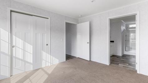 30 Main Road Holden ME 04429