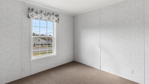 30 Main Road Holden ME 04429