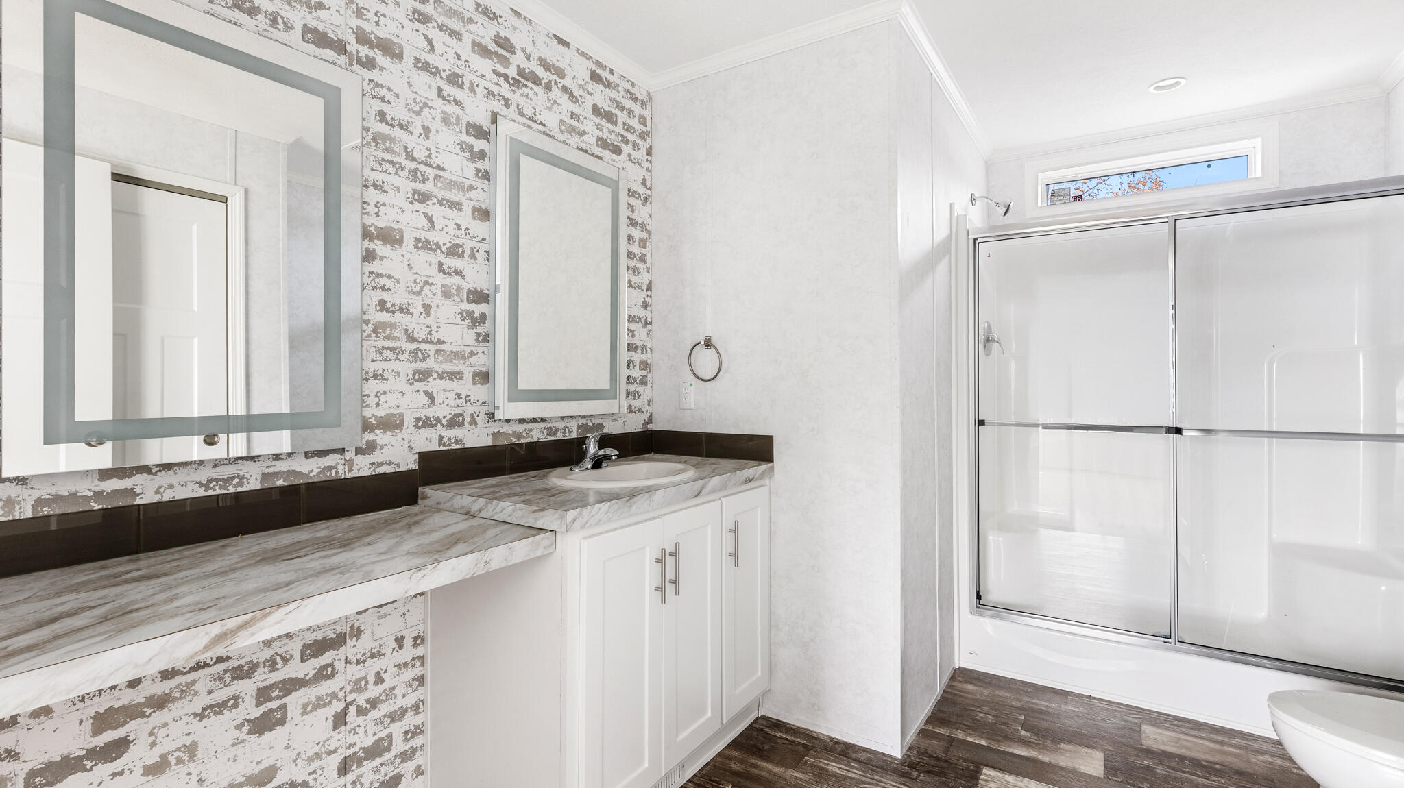 30 Main Road Holden ME 04429