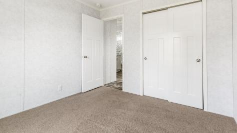 30 Main Road Holden ME 04429