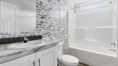 30 Main Road Holden ME 04429