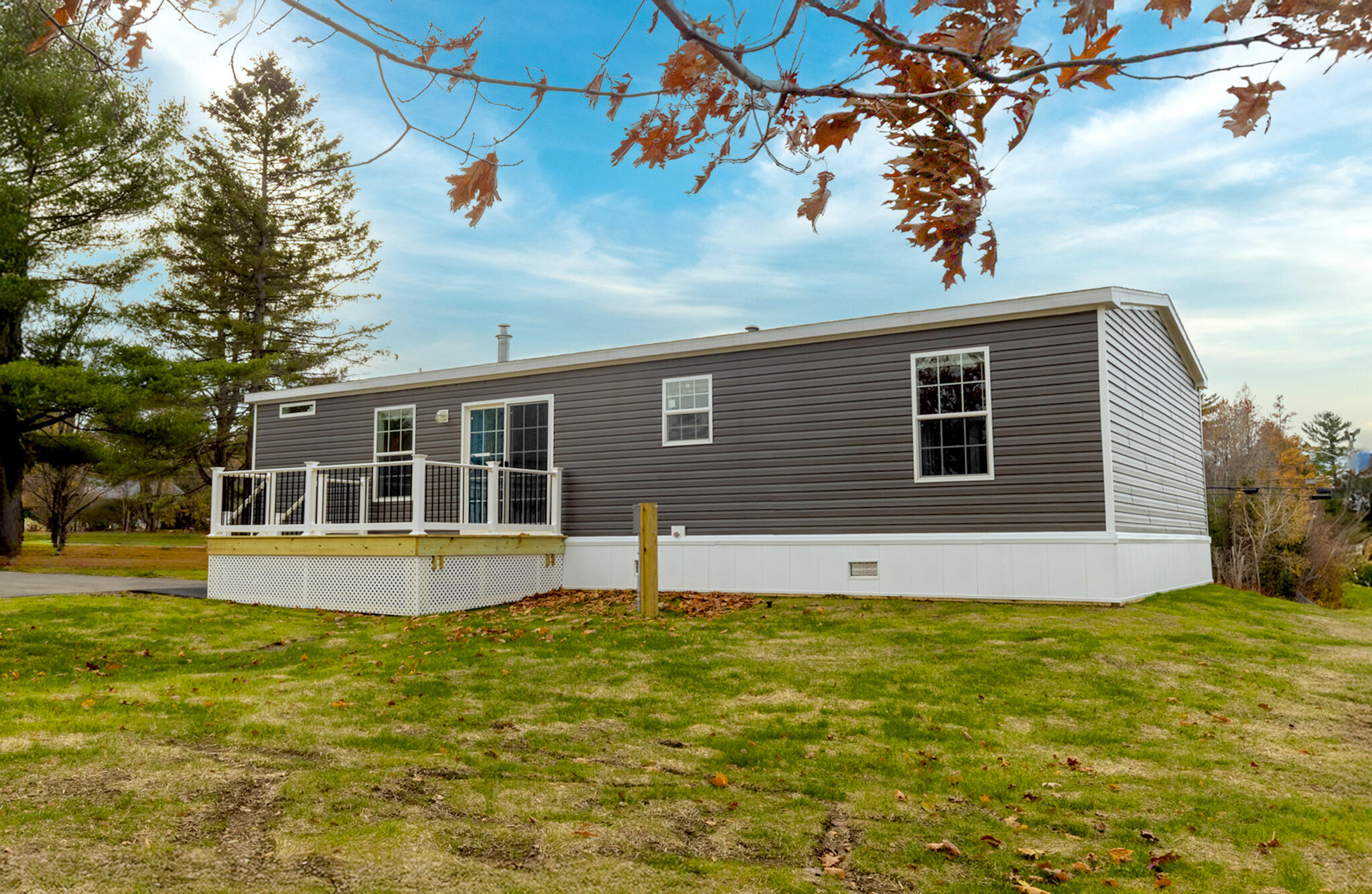 30 Main Road Holden ME 04429