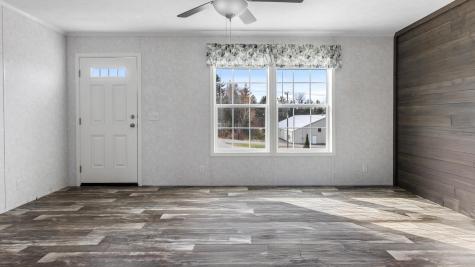 30 Main Road Holden ME 04429