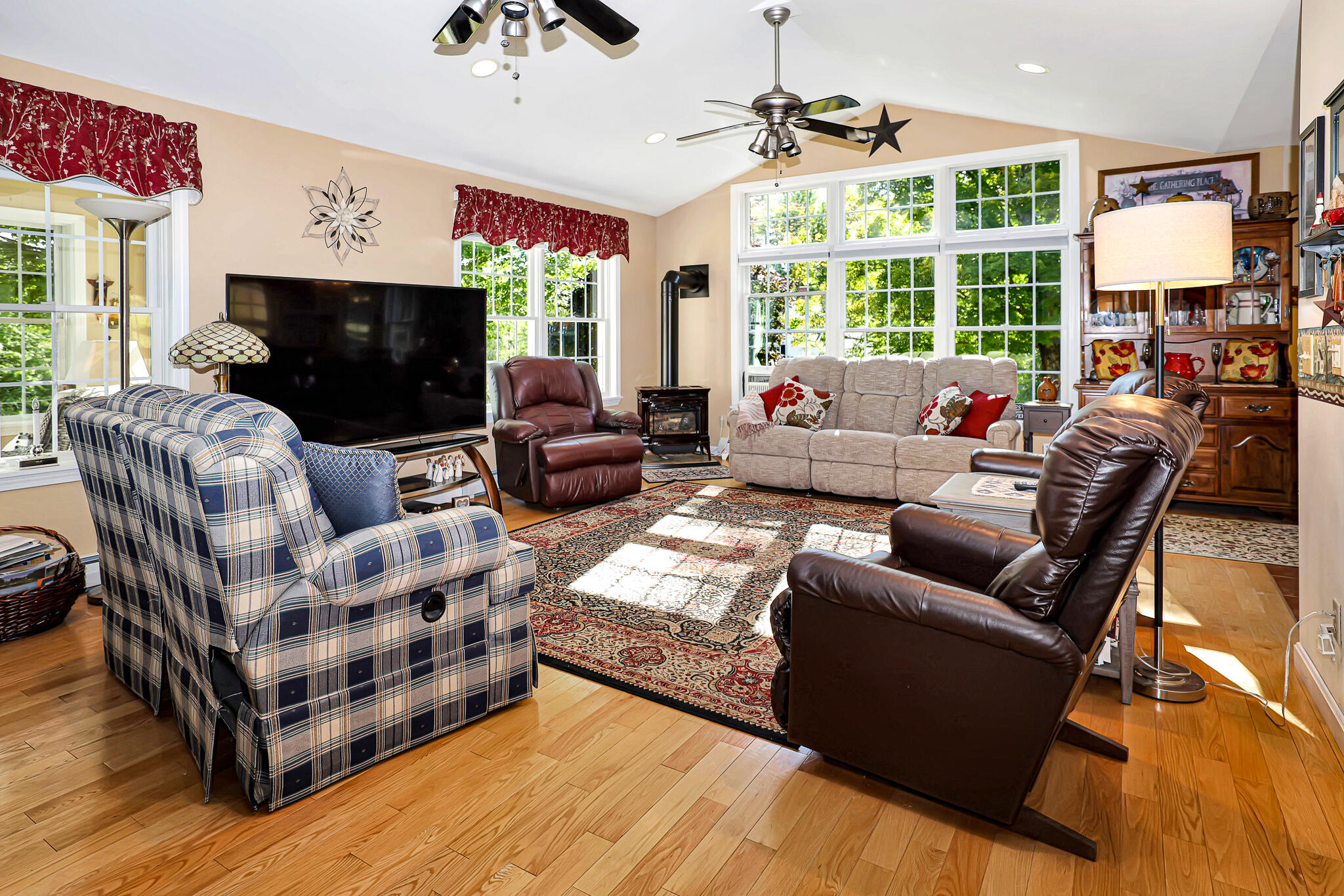 44 Mountain View Road Mexico ME 04224