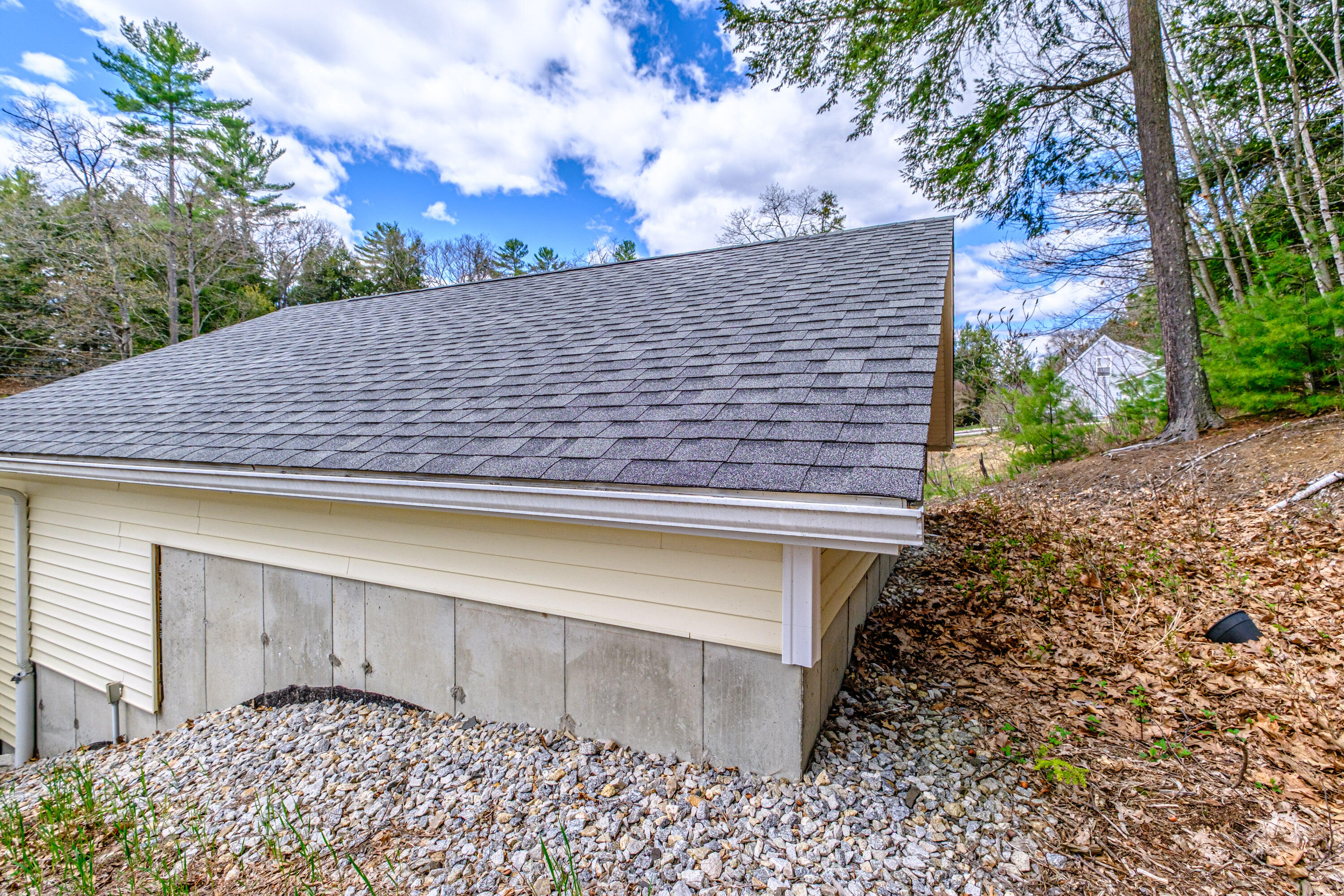 3 Pine Ridge Road Paris ME 04281