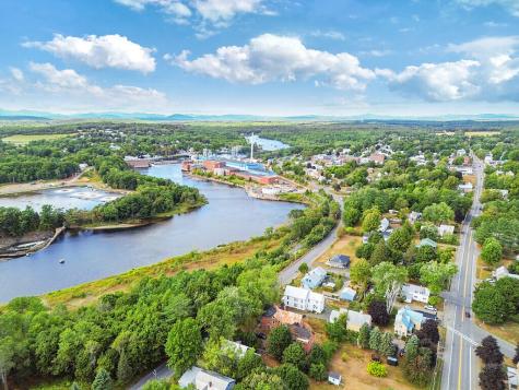 76 Pine Street Madison ME 04950