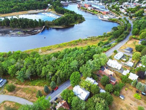 76 Pine Street Madison ME 04950