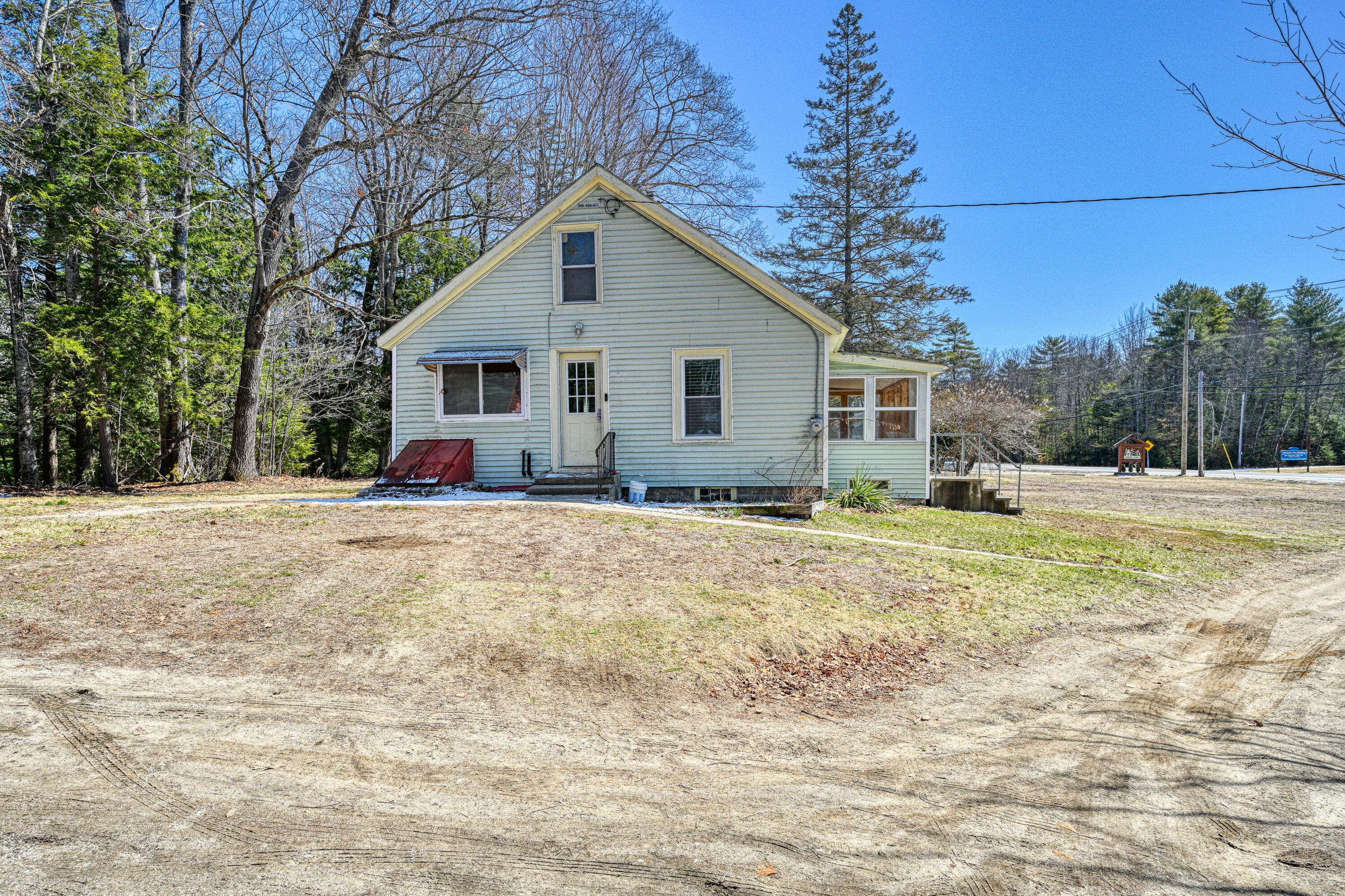 60 Mechanic Falls Road Poland ME 04274