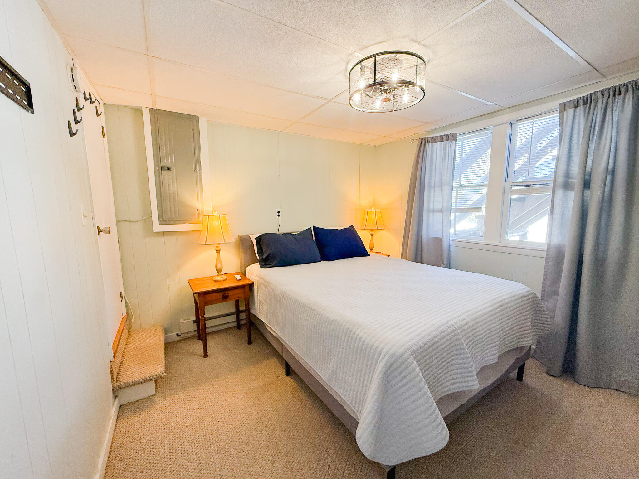 502 Newbury Neck Road Surry ME 04684