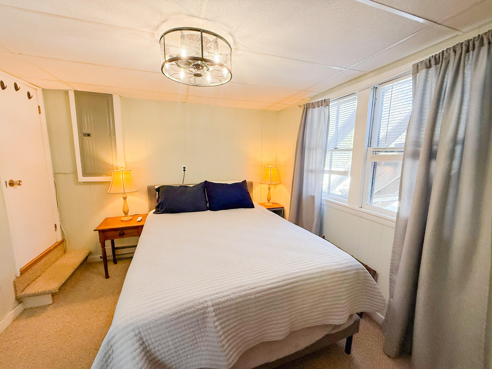 502 Newbury Neck Road Surry ME 04684