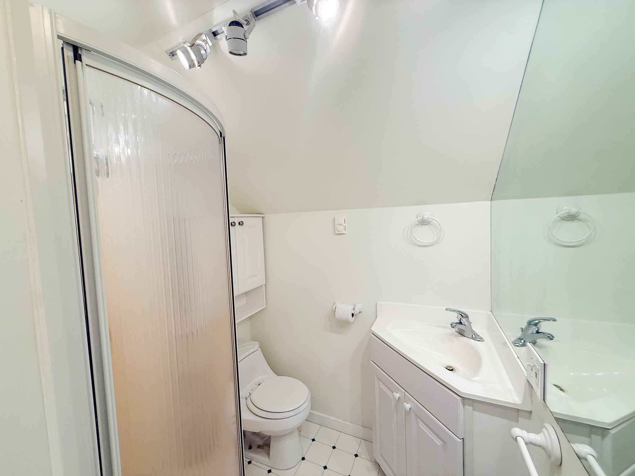 502 Newbury Neck Road Surry ME 04684