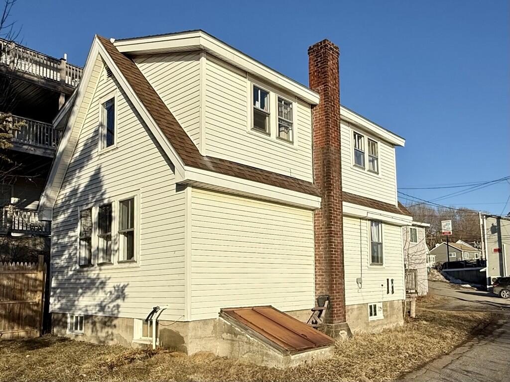 3 Steamboat Wharf Lane Bucksport ME 04416