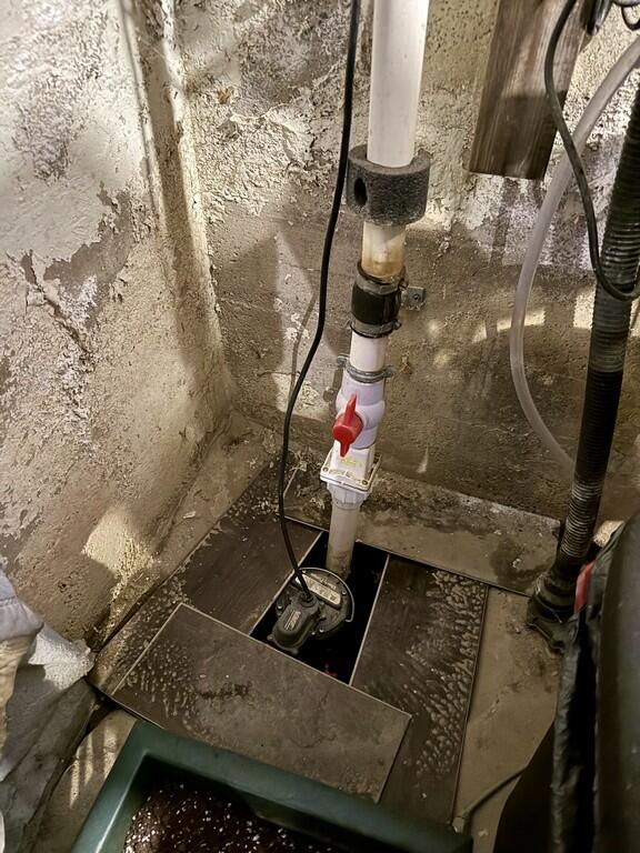 3 Steamboat Wharf Lane Bucksport ME 04416