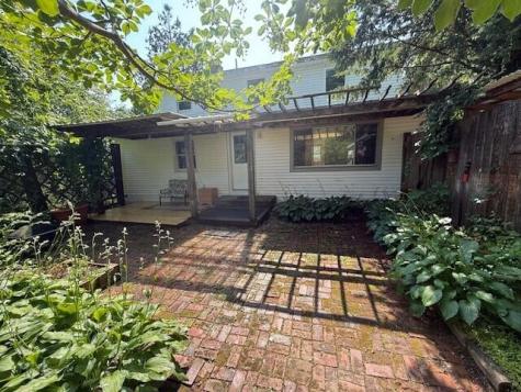 14 Pond Street Orono ME 04473