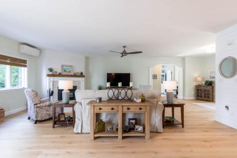 17 Lilac Lane Yarmouth ME 04096