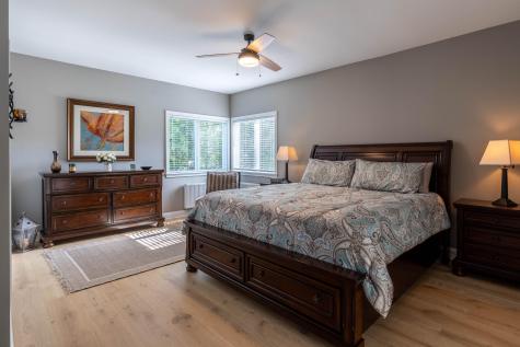 17 Lilac Lane Yarmouth ME 04096