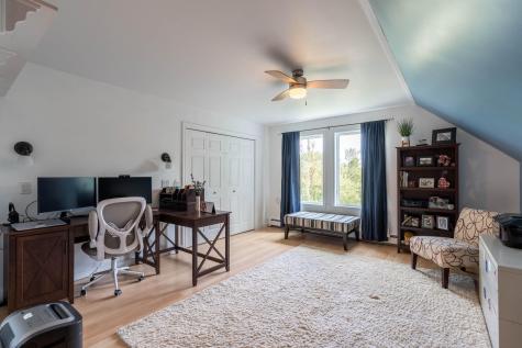 17 Lilac Lane Yarmouth ME 04096