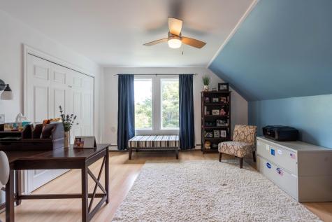 17 Lilac Lane Yarmouth ME 04096