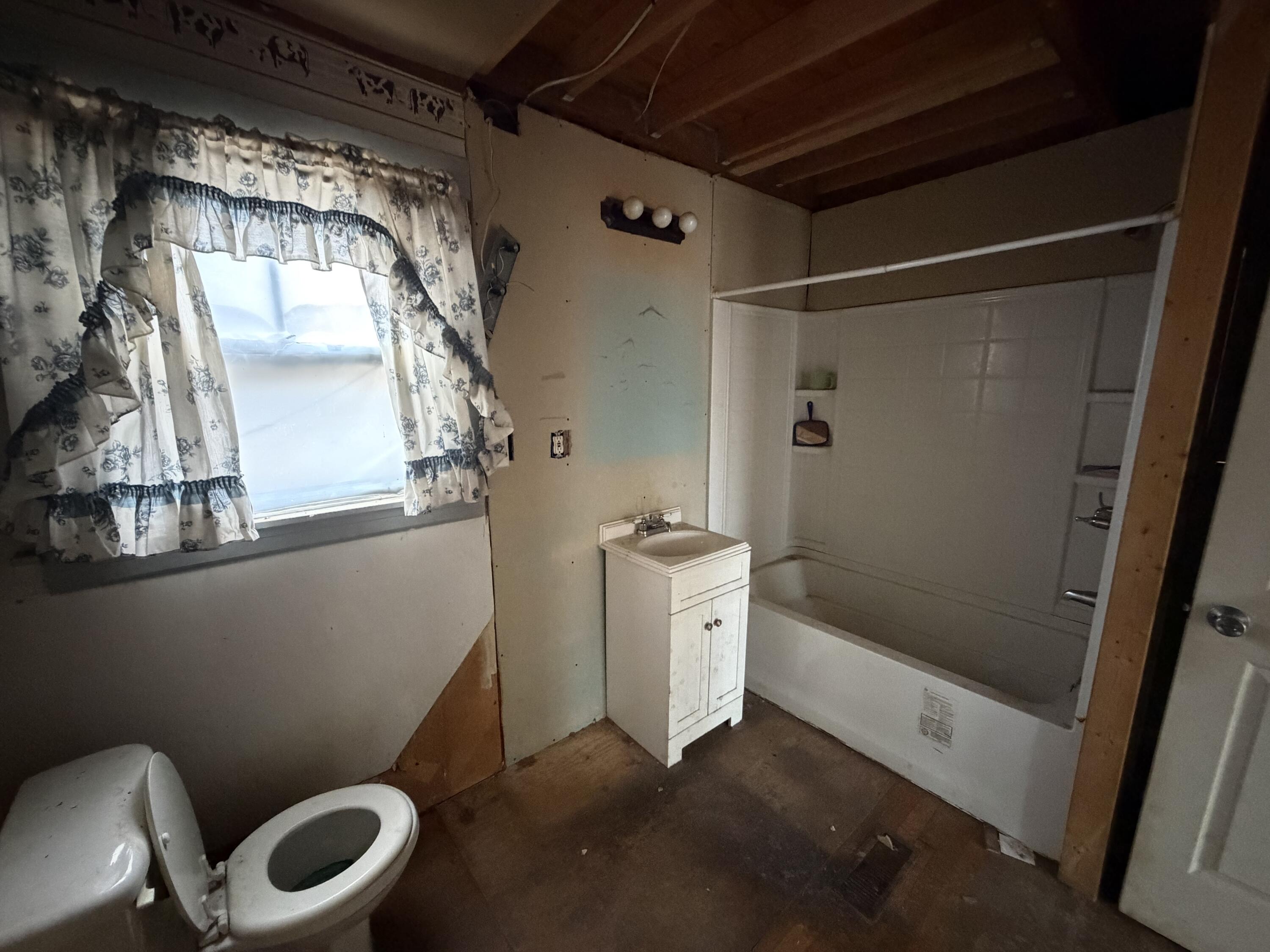 11 Houston Lane Brewer ME 04412