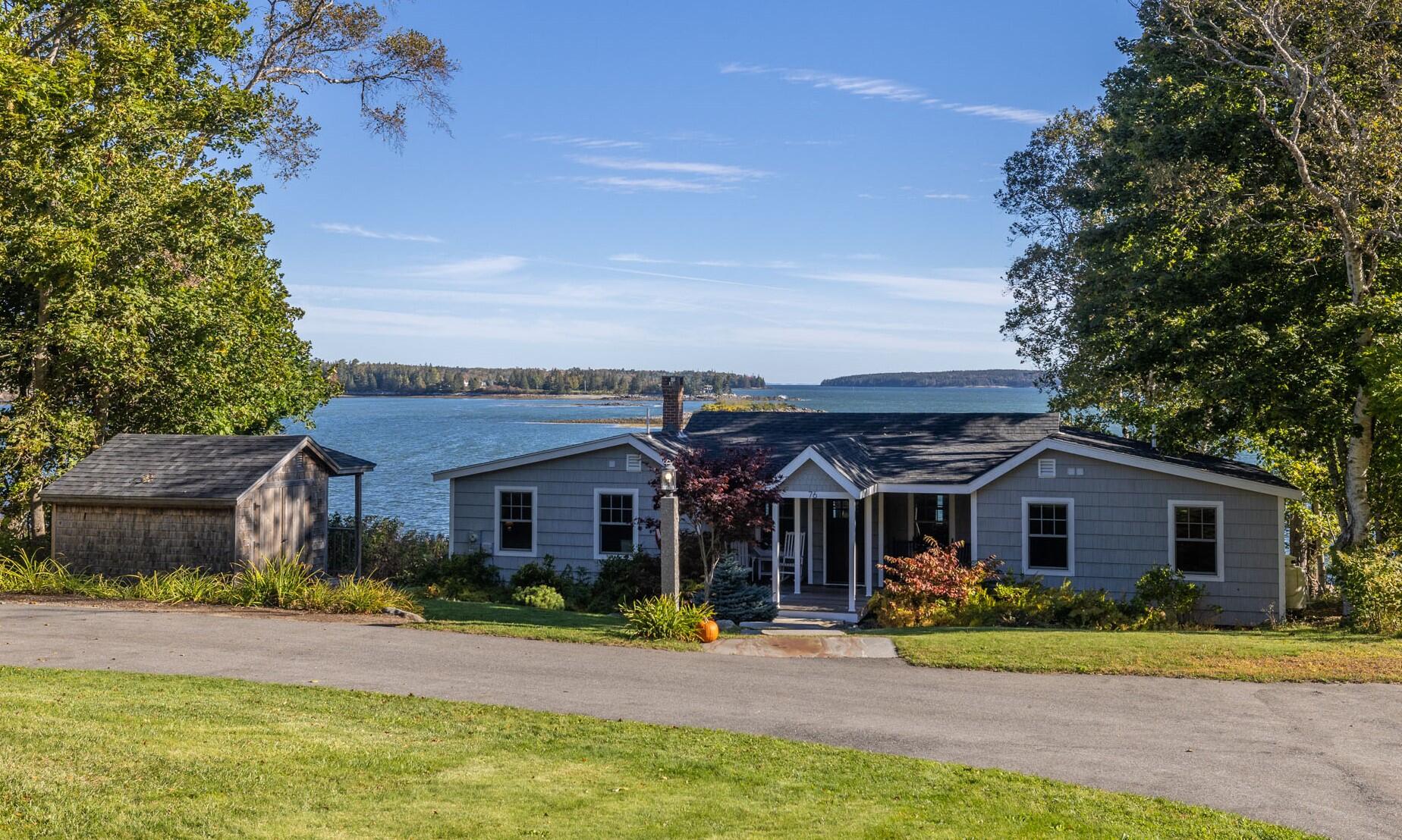 76 Bayview Terrace Owls Head, ME