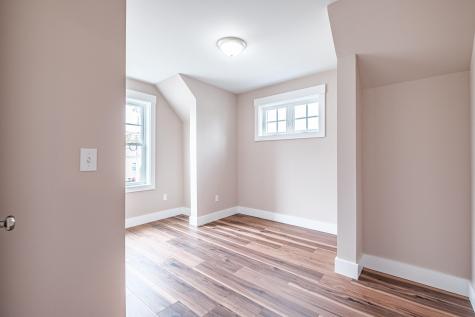 18 Green Street Westbrook ME 04092