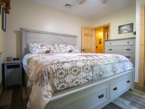 137 Maplewood Drive Naples ME 04055