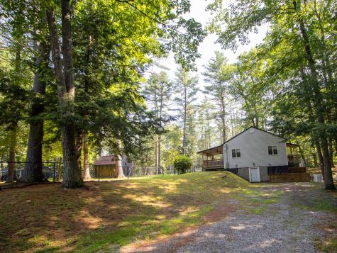 137 Maplewood Drive Naples ME 04055