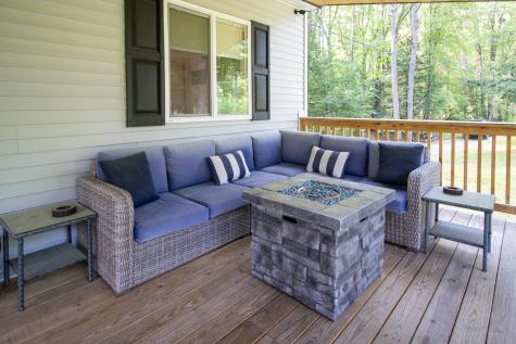 137 Maplewood Drive Naples ME 04055