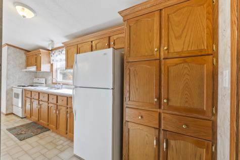 18 Terrace View Sabattus ME 04280