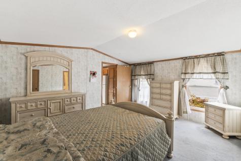 18 Terrace View Sabattus ME 04280