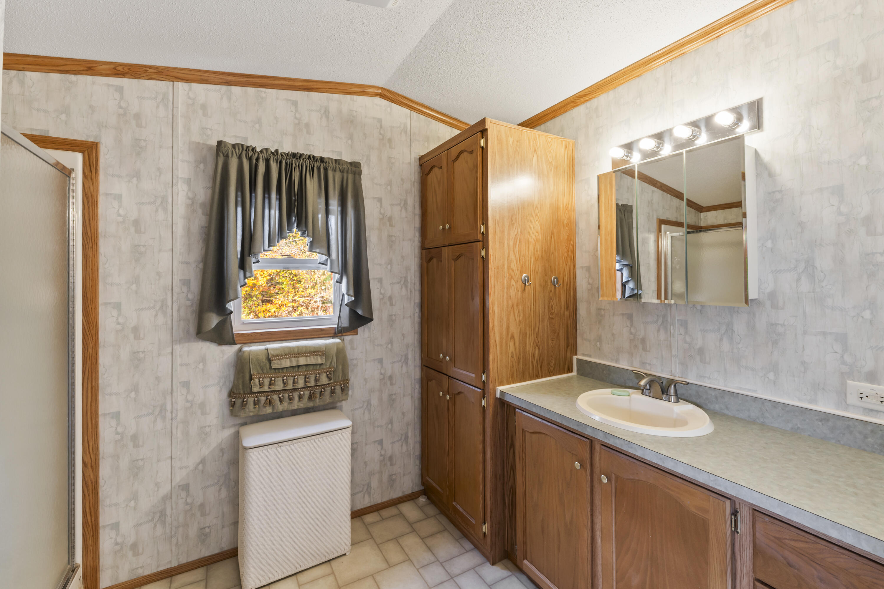 18 Terrace View Sabattus ME 04280