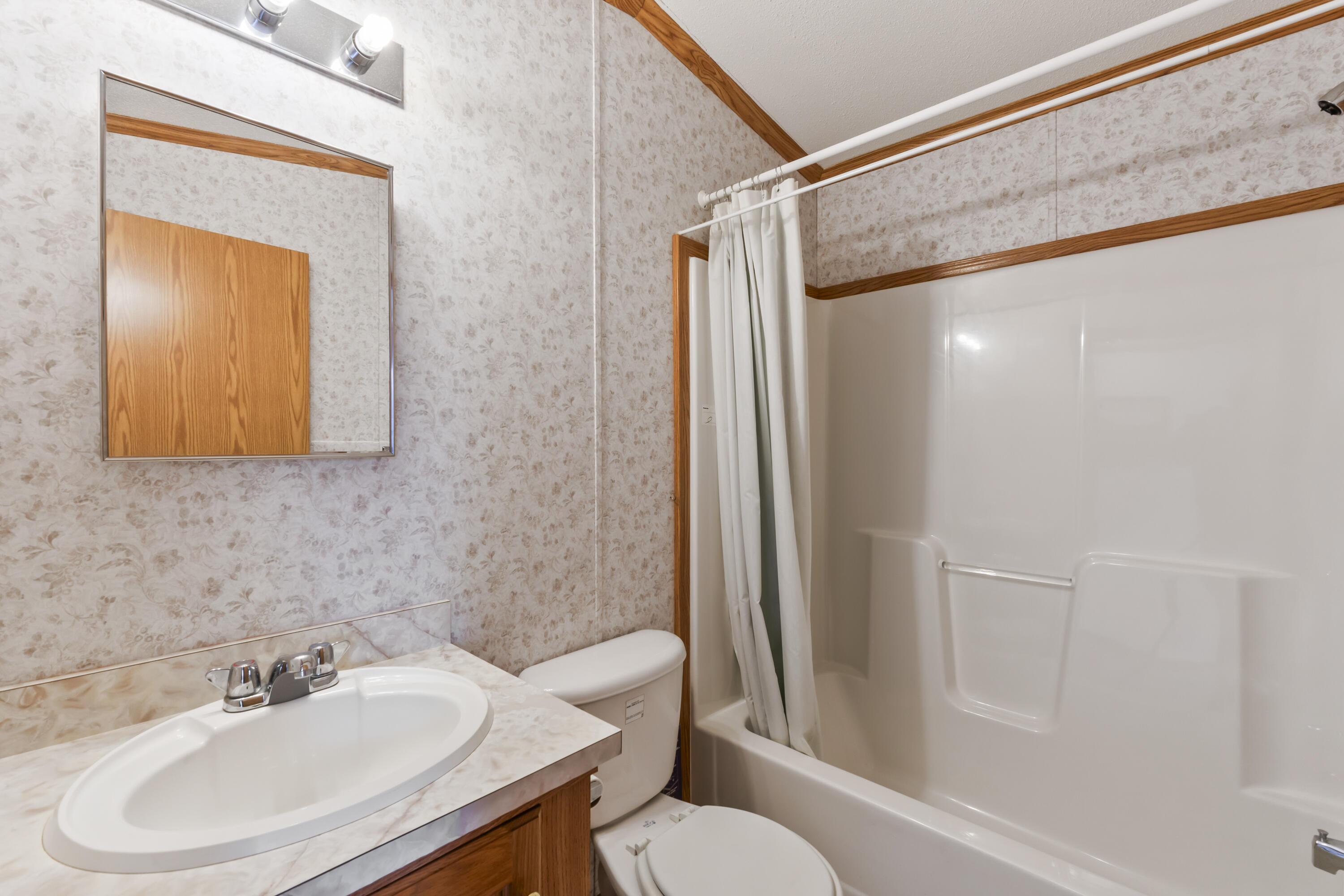 18 Terrace View Sabattus ME 04280