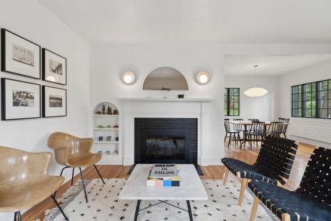 31 Forest Road Cape Elizabeth ME 04107