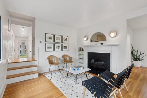 31 Forest Road Cape Elizabeth ME 04107