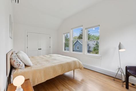 31 Forest Road Cape Elizabeth ME 04107