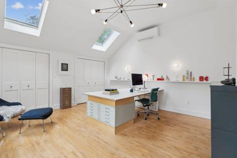 31 Forest Road Cape Elizabeth ME 04107