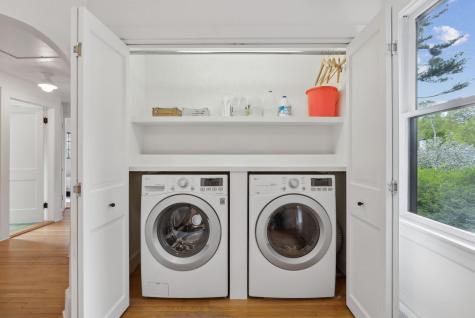 31 Forest Road Cape Elizabeth ME 04107