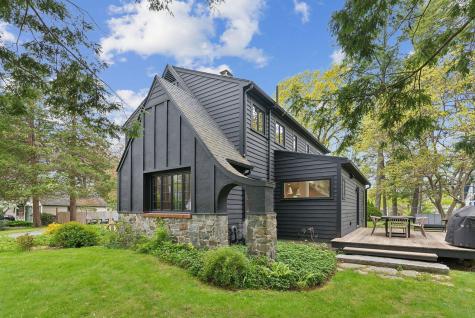 31 Forest Road Cape Elizabeth ME 04107