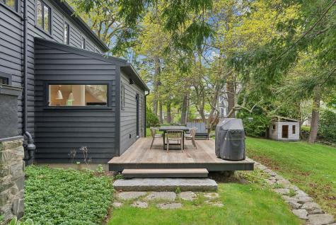 31 Forest Road Cape Elizabeth ME 04107